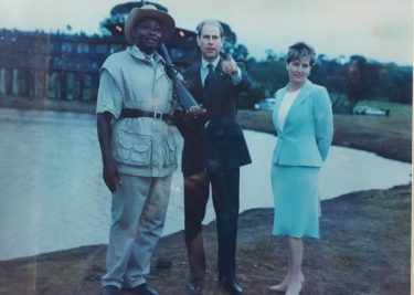 Amos Ndegwa Ndiu, Resident Hunter at Treetops Lodge for over 26 years, with Prince Edward and his wife Sophie, Countess of Wessex (Image Credit: Paukwa)